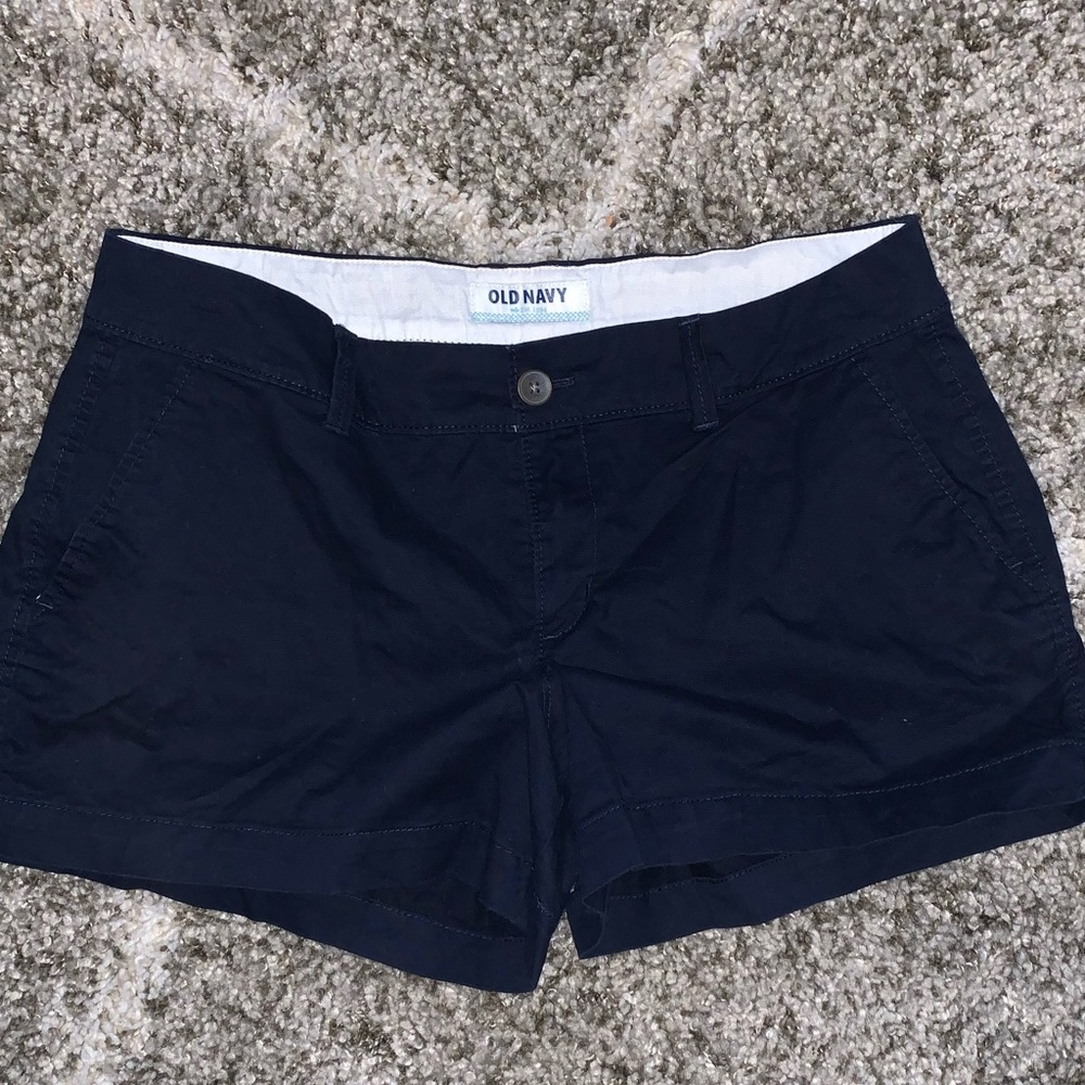 Old Navy. Size 6 Navy shorts